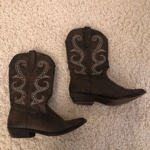 Brown cowboy boots